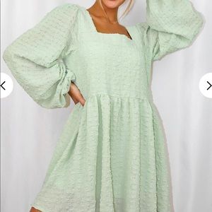 NEVER WORN Misguided smock dress. Size 8.